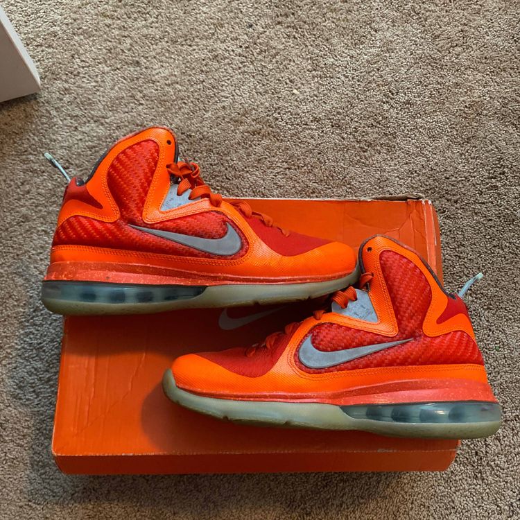 nike lebron galaxy