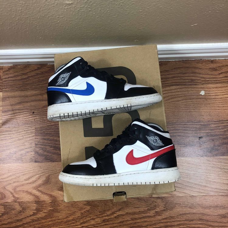 jordan 1 mid multicolor swoosh gs