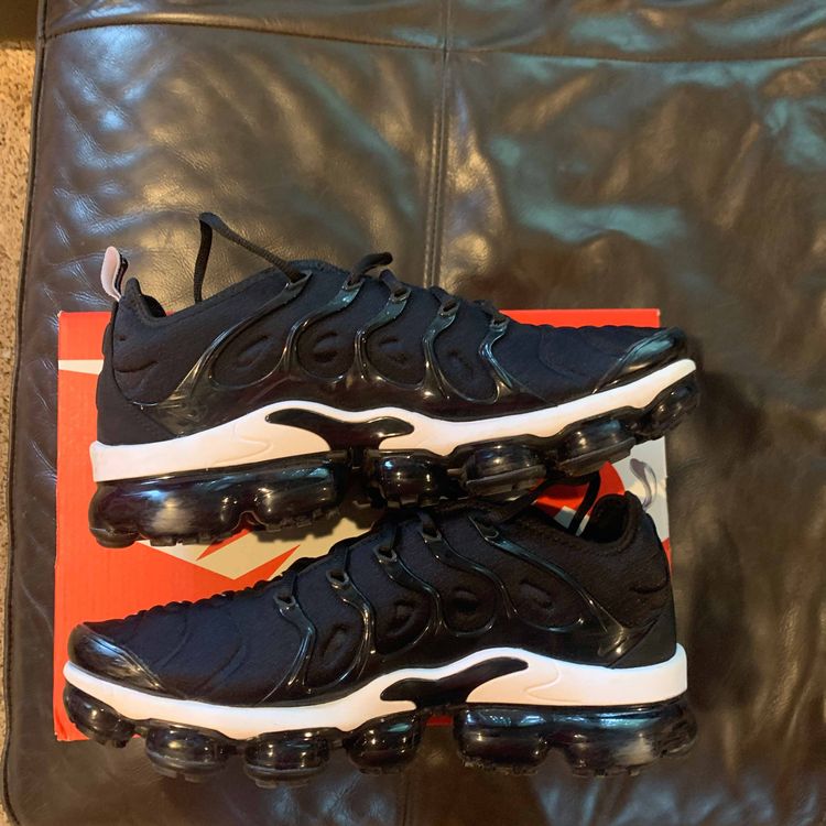 vapormax overbranding