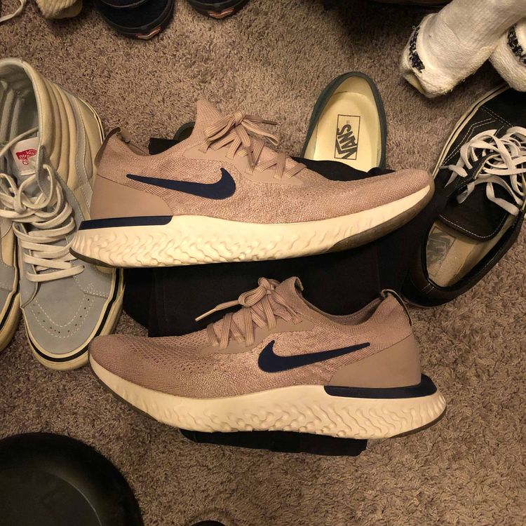 epic react flyknit taupe