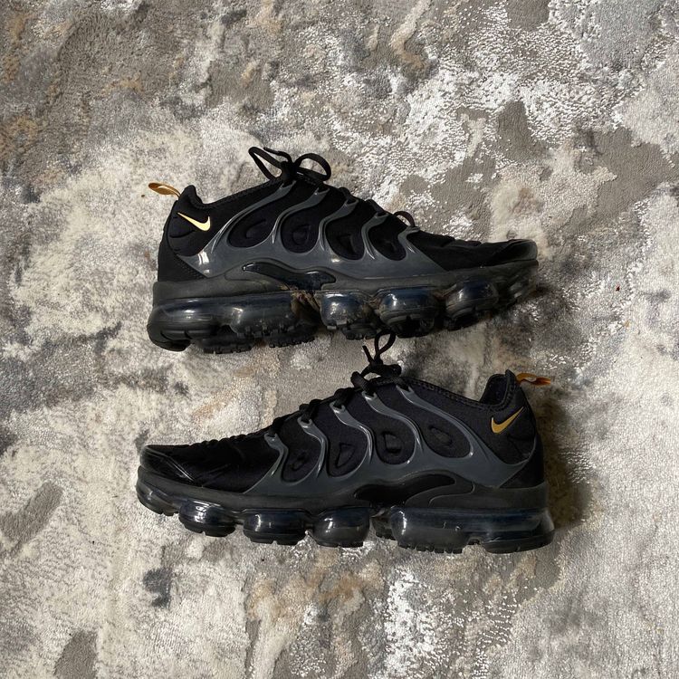 vapormax plus gold