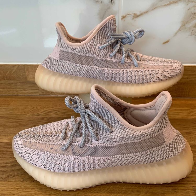 yeezy synth reflective laces