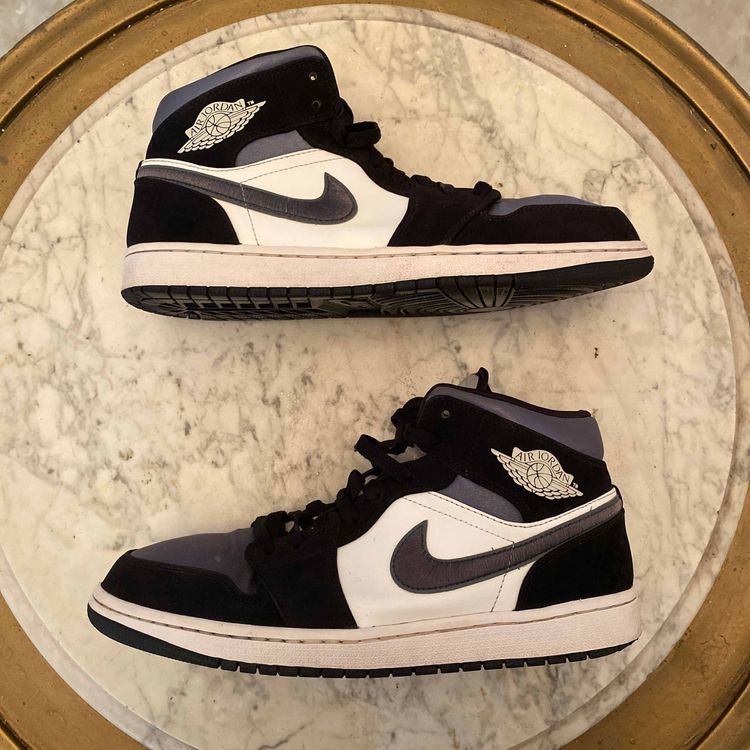 jordan 1 smoke mids