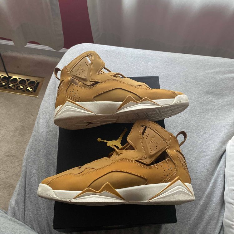 jordan true flight golden harvest