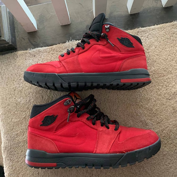 air jordan 1 trek red