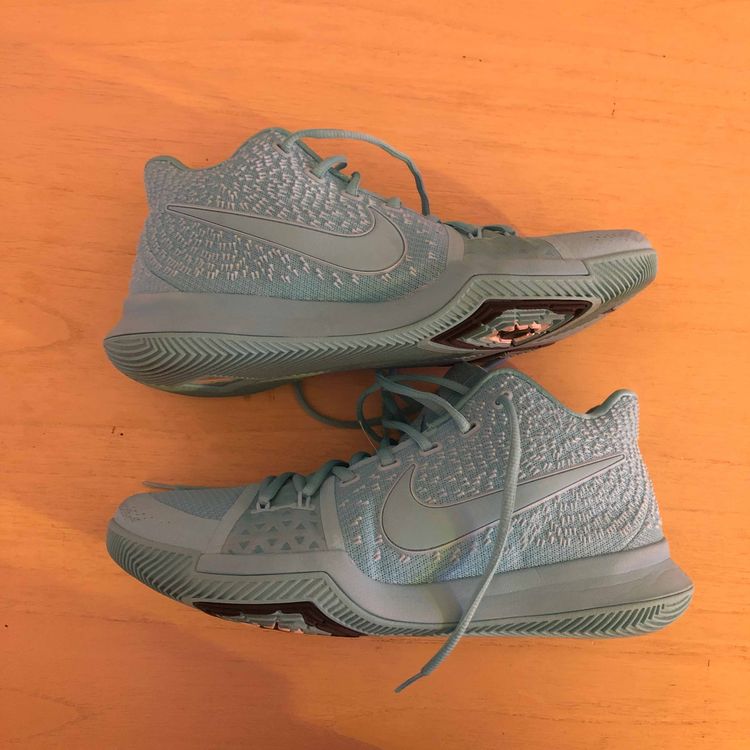 kyrie 3 tiffany