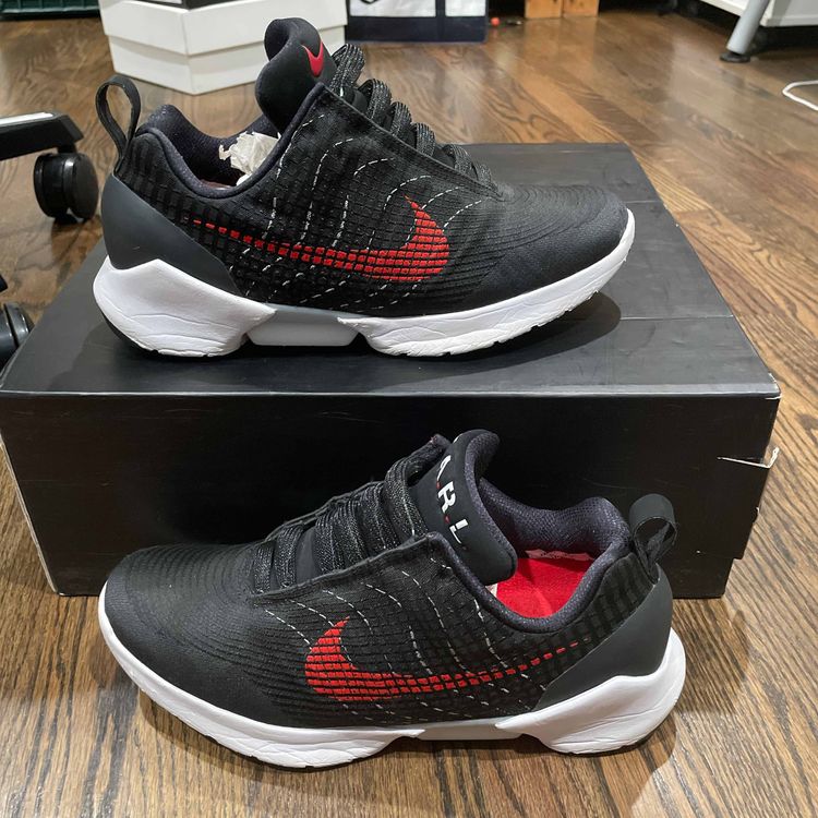 nike hyperadapt bred