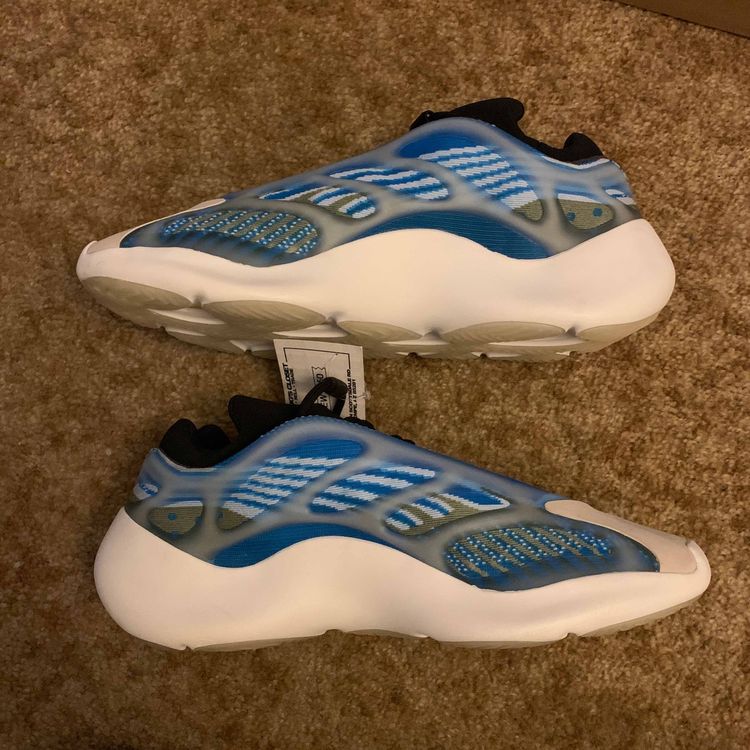 yeezy 700 v3 arzareth goat