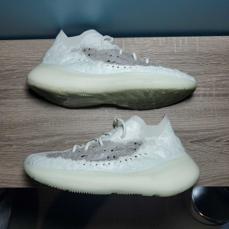 yeezy boost calcite
