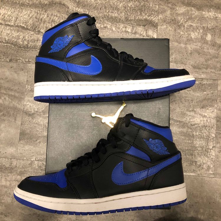 air jordan 1 mid black hyper royal
