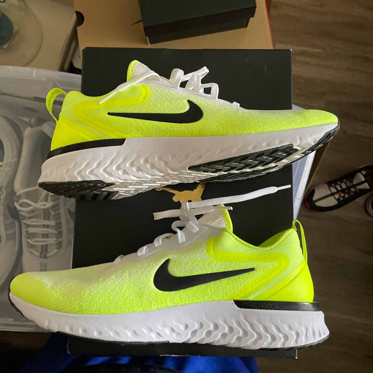 nike odyssey react volt