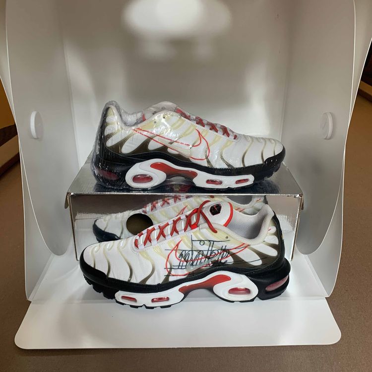 nike air max plus script swoosh