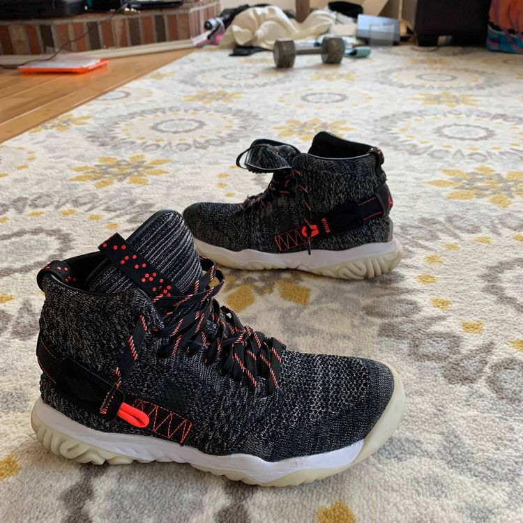 jordan apex react black
