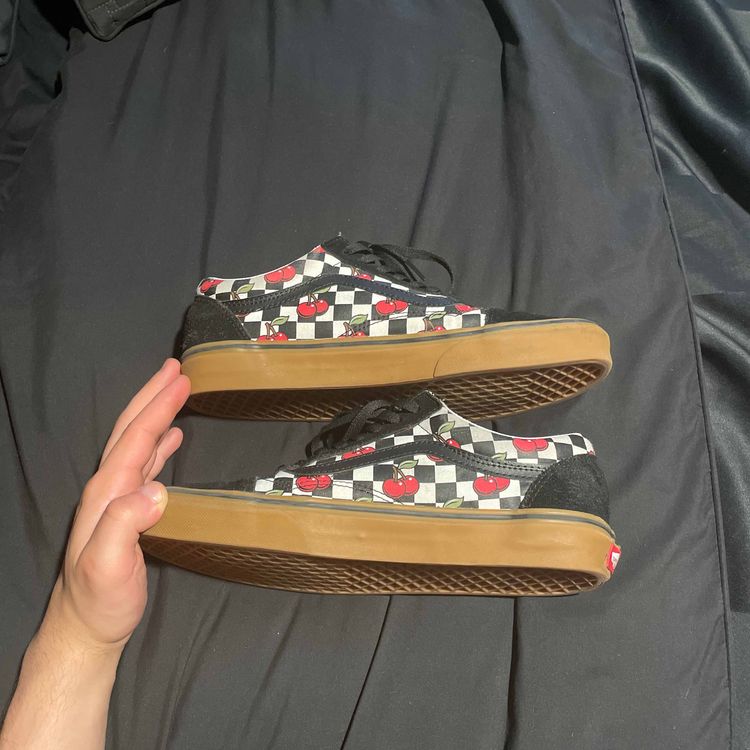 vans old skool cherry checker