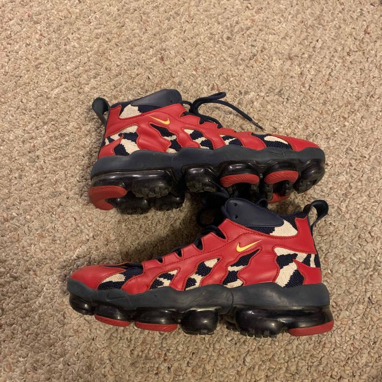 vapormax gliese red