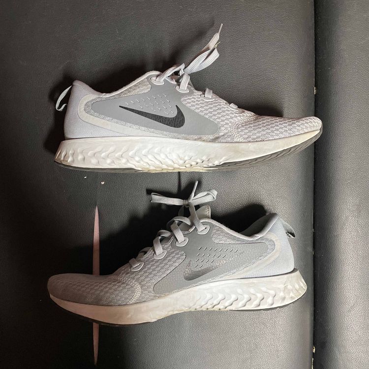 nike legend react wolf grey