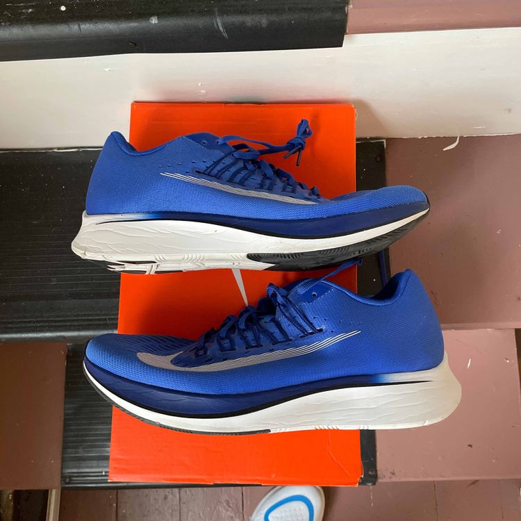 nike zoom fly hyper royal