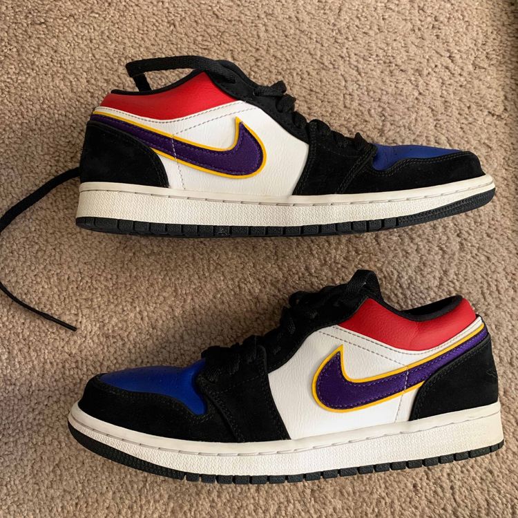 aj1 low rivals