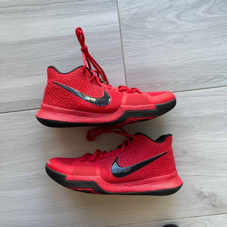 kyrie 3 candy apple