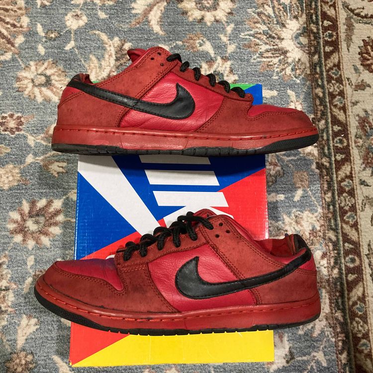 nike sb true red