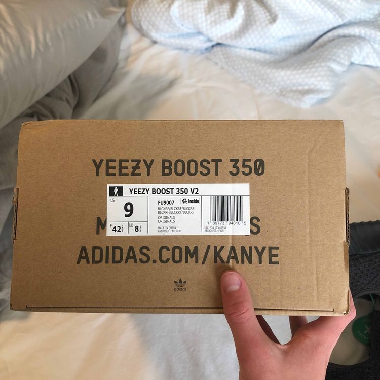 fu9007 yeezy box