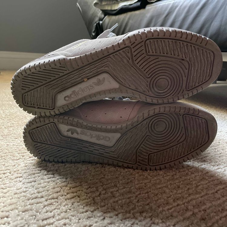 yeezy powerphase goat