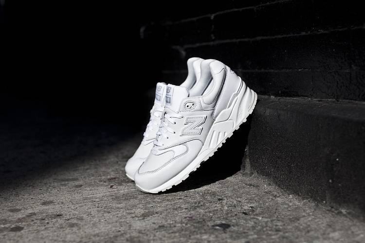 999 'White Out' - New Balance - ML999AW 