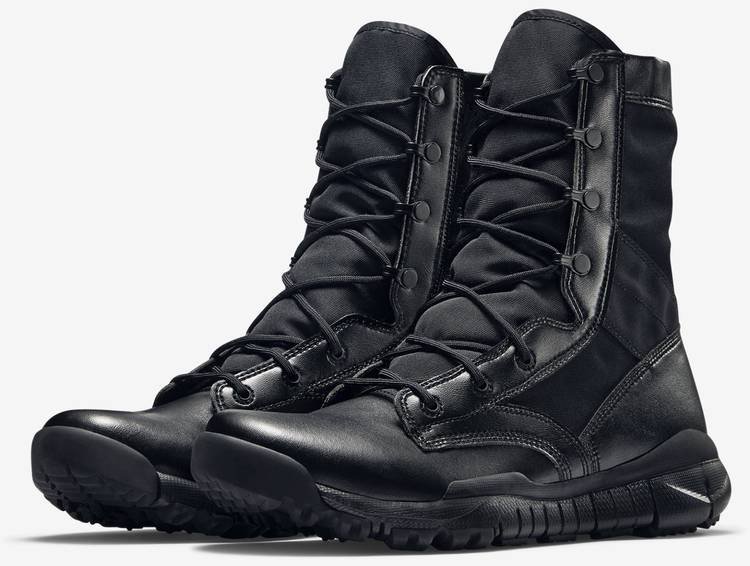 nike special field boot black