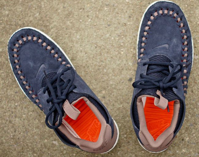 nike solarsoft moccasin woven