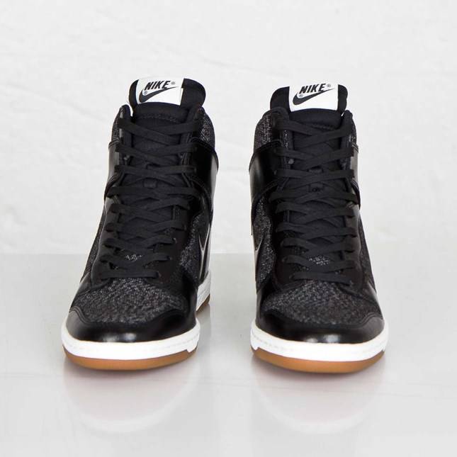 women's nike dunk sky high essential casual shoes