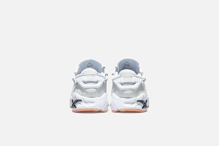 asics gel mai ronnie fieg salmon