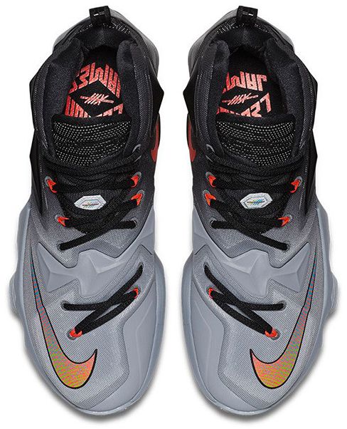 lebron 13 on court