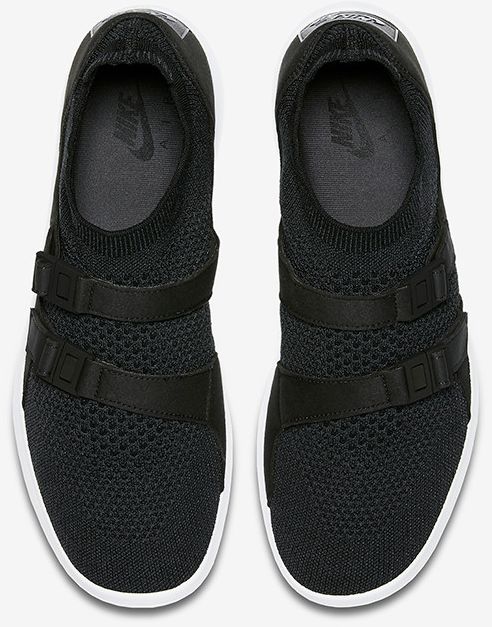 wear socks with flyknit