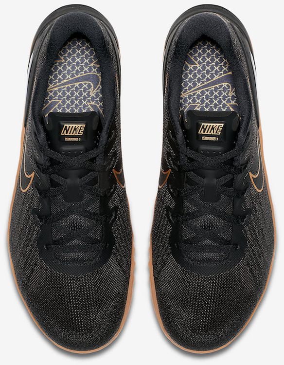 metcon gold and black