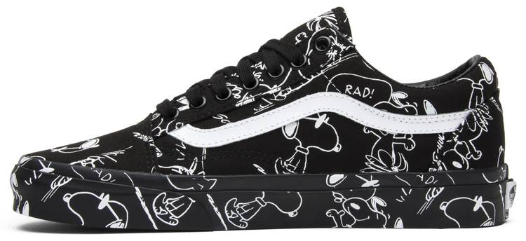 snoopy vans black and white