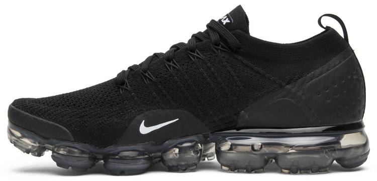 flyknit vapormax black and white