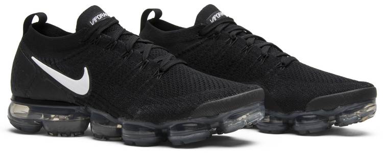 nike vapormax flyknit 2 black and white