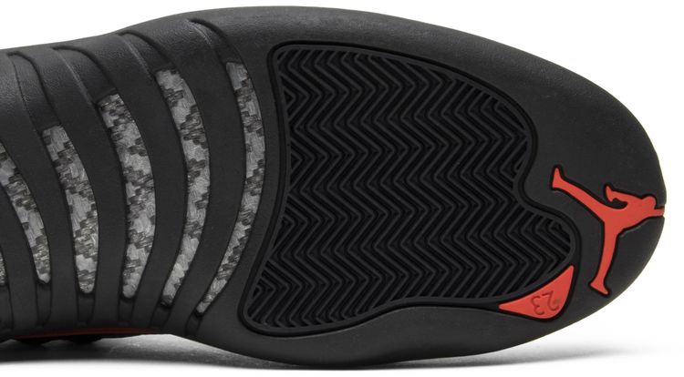 retro 12 low max orange