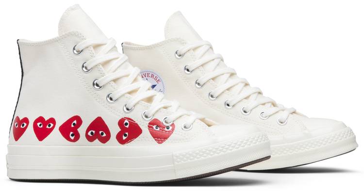 converse with hearts on them
