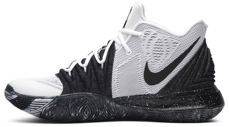 kyrie 5s black and white