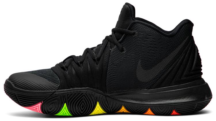 Buy Nike Kyrie 5 Basketball Shoes M14 W15.5 Amazon.in