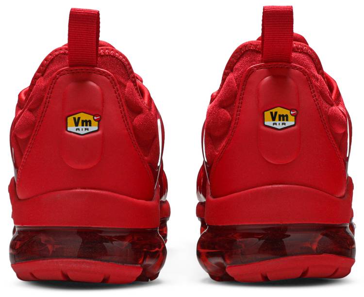 all red vapormax plus