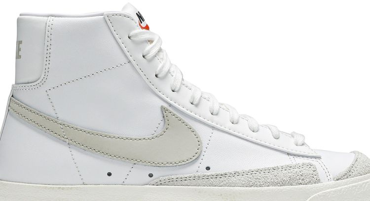nike blazer mid 77 bone