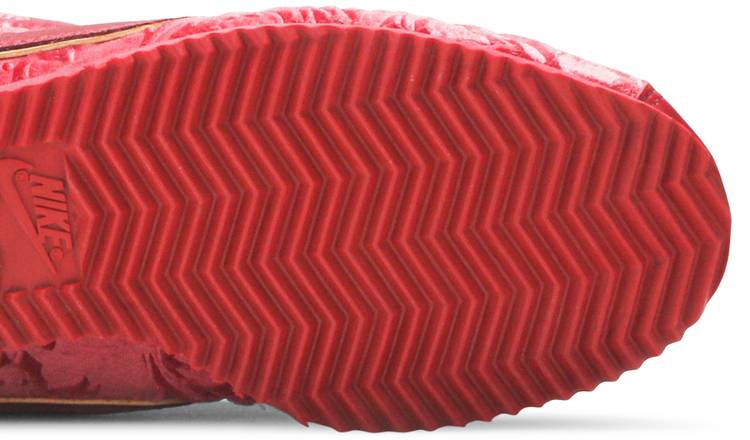 Wmns Classic Cortez SE 'Velvet Red Crush' - Nike - AV8205 600 | GOAT