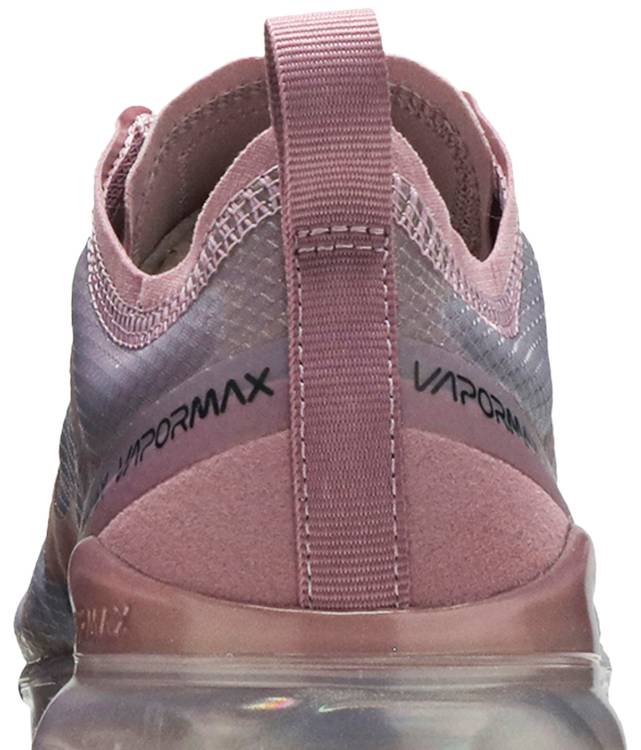 pink and grey vapormax