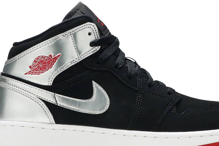 black and silver air jordan 1