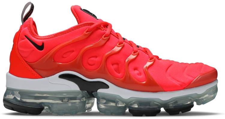 nike vapormax plus red sole