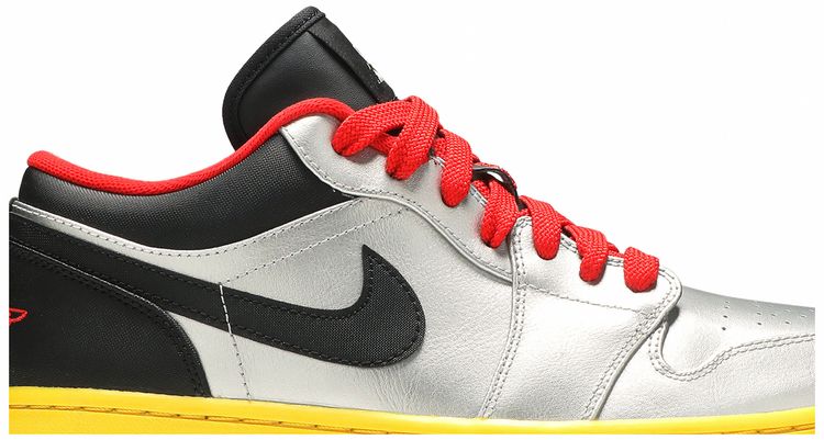 jordan 1 retro black and yellow