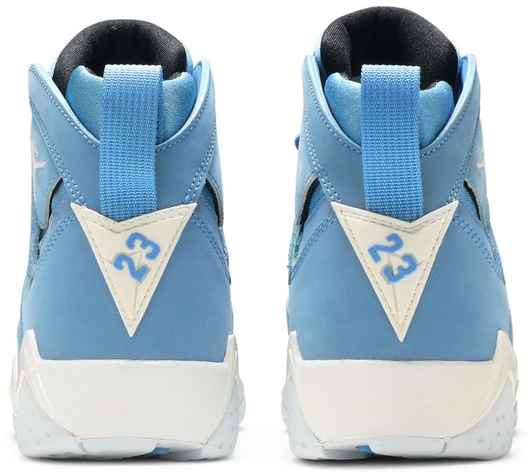 retro 7 unc