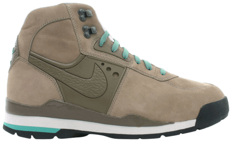 nike baltoro boot brown